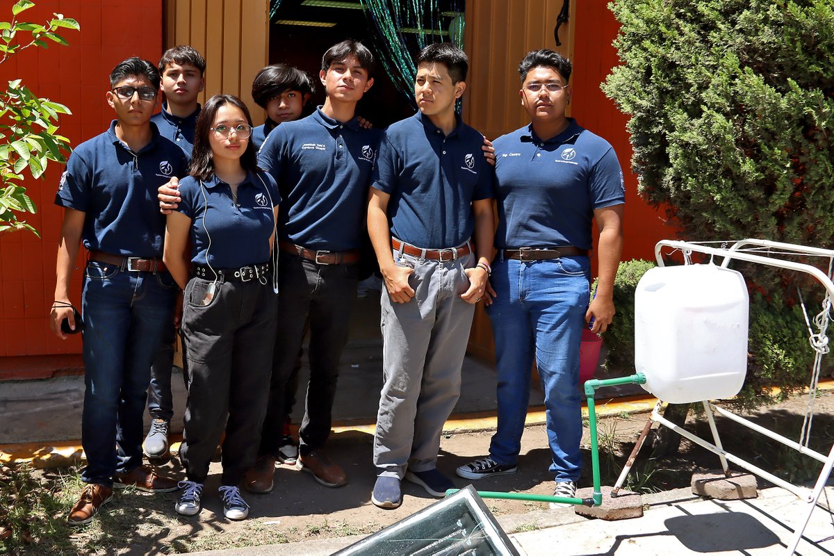 CECyT_7's tweet photo. #ProyectoAula: La propuesta metodológica que incorpora las competencias adquiridas para dar solución a un problema mediante el método de investigación, que da como resultado, lo expuesto por los y las alumnas del #CECyT7,
🧵1. https://t.co/DTVmufXyJH