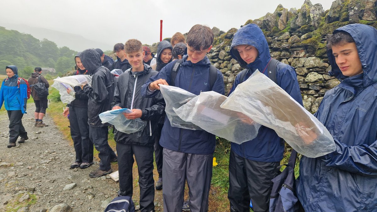 KGS_Geography's tweet photo. Smiles all round today in #Easedale and #Grasmere! 😀 Well done L6th Geographers for working so well in the wet conditions 👏 🌧 #geography @KGS1561 @FSCBlencathra @The_GA #NationalFieldworkFortnight #The_GA https://t.co/bHeMIZnltD