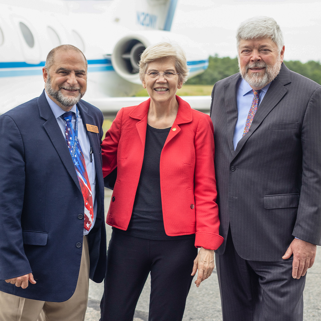 CapeCodComCol's tweet image. 🙌🛩️ Thank you, Senator @ewarren, for visiting our Aviation Maintenance Technology (AMT) program! Your support means the world to us.