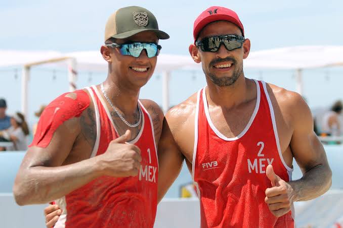 isaacloz's tweet photo. Gold Medal🥇Match #SanSalvador2023 

Men’s Beach Volleyball 🏐

#MEX 🇲🇽 @JuanVirgen / SARABIA Miguel. 
#ESA 🇸🇻 CASCANTE Jefferson / MORA Rubén. 

🇲🇽 | 2️⃣
🇸🇻 | 0️⃣

La dupla mexicana consigue otro 🥇 más para 🇲🇽, al medallero gral de los #JCyC , consiguen su 1er 🥇 centroamericano. https://t.co/zvK87LWPSE