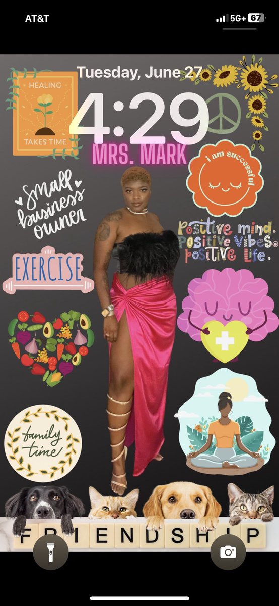 Can we get into my updated vision board/ lock screen? 😍 
THE IT Girl 💅🏾