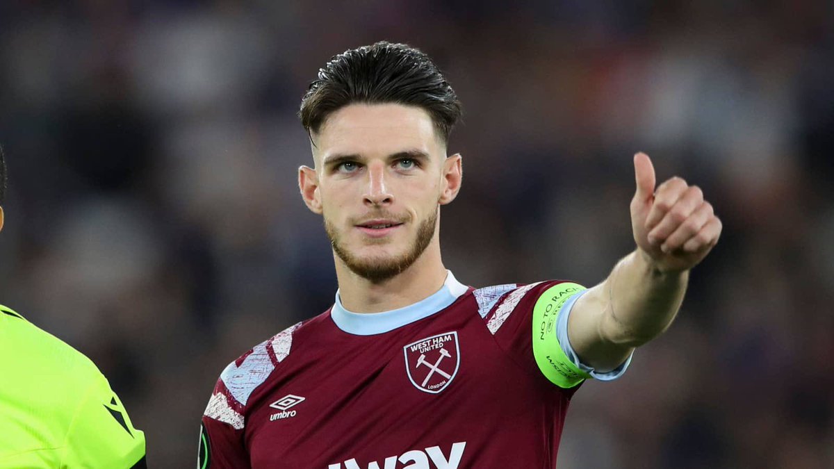 DeadlineDayLive's tweet photo. 🚨🚨 BREAKING: Arsenal have submitted a third bid for Declan Rice.

£100m guaranteed with £5m add ons! Huge! 💰

(Source: @David_Ornstein) https://t.co/1YU0SiMB8H