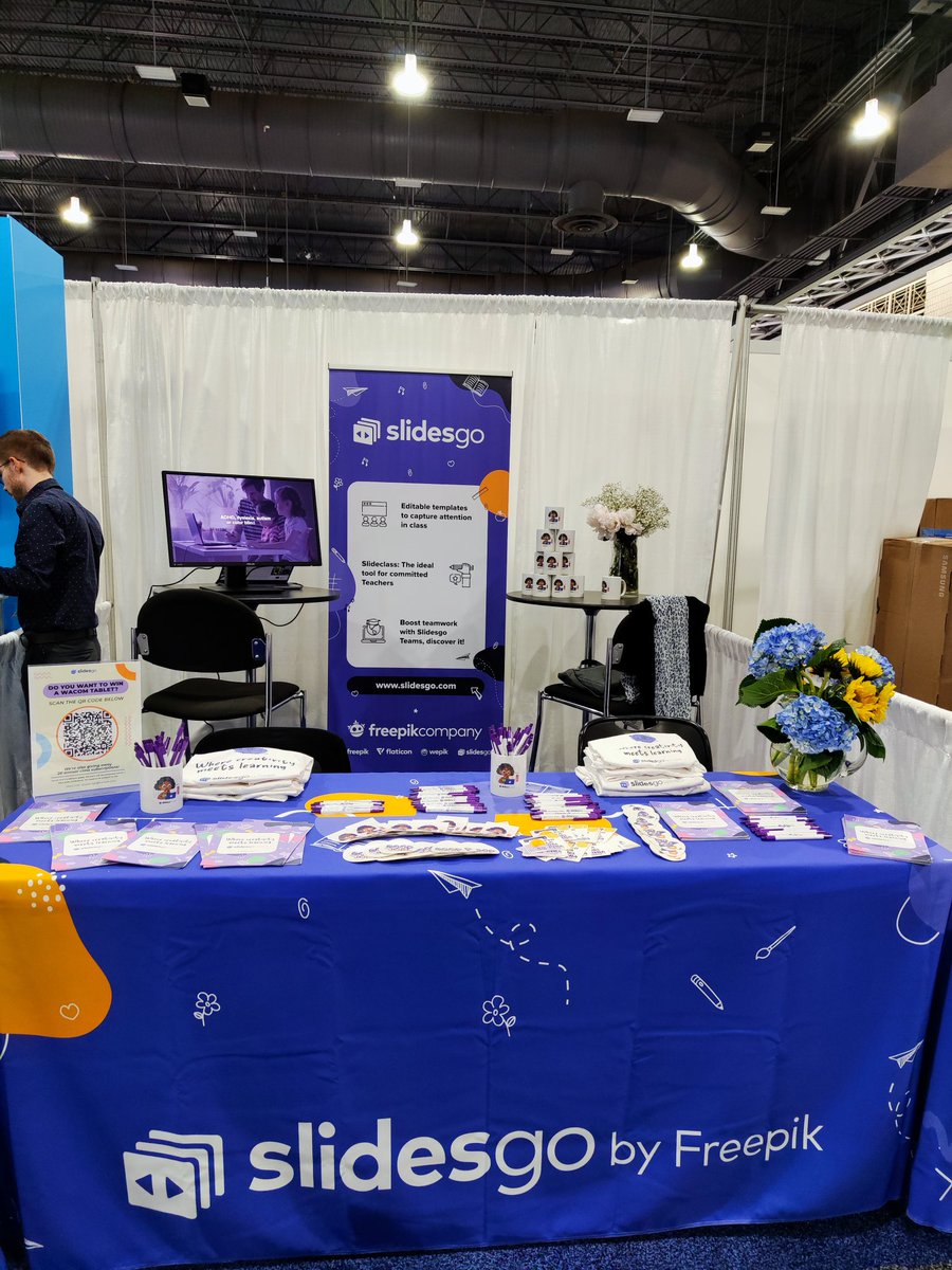 Slidesgo tweet media