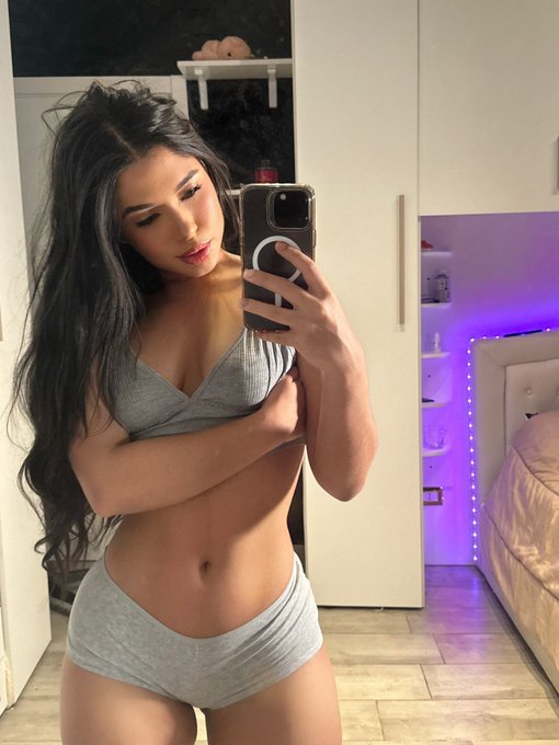 fotinha amadora do jeitinho que voc&ecirc;s gost&atilde;o! 🔥 Educados d&atilde;o Boa Noite! https://t.co/LnRJ8l376C