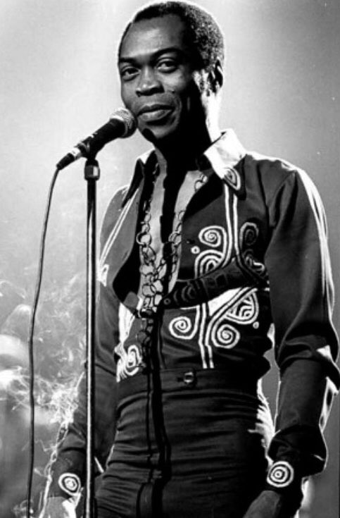 My great-grandpa reminded me that #Felakuti (the godfather or Afrobeats music) sung his songs in English and Yoruba, not strictly West African languages. 

#Felakuti
#GodfatherOfAfrobeat 
#RIPLEGEND