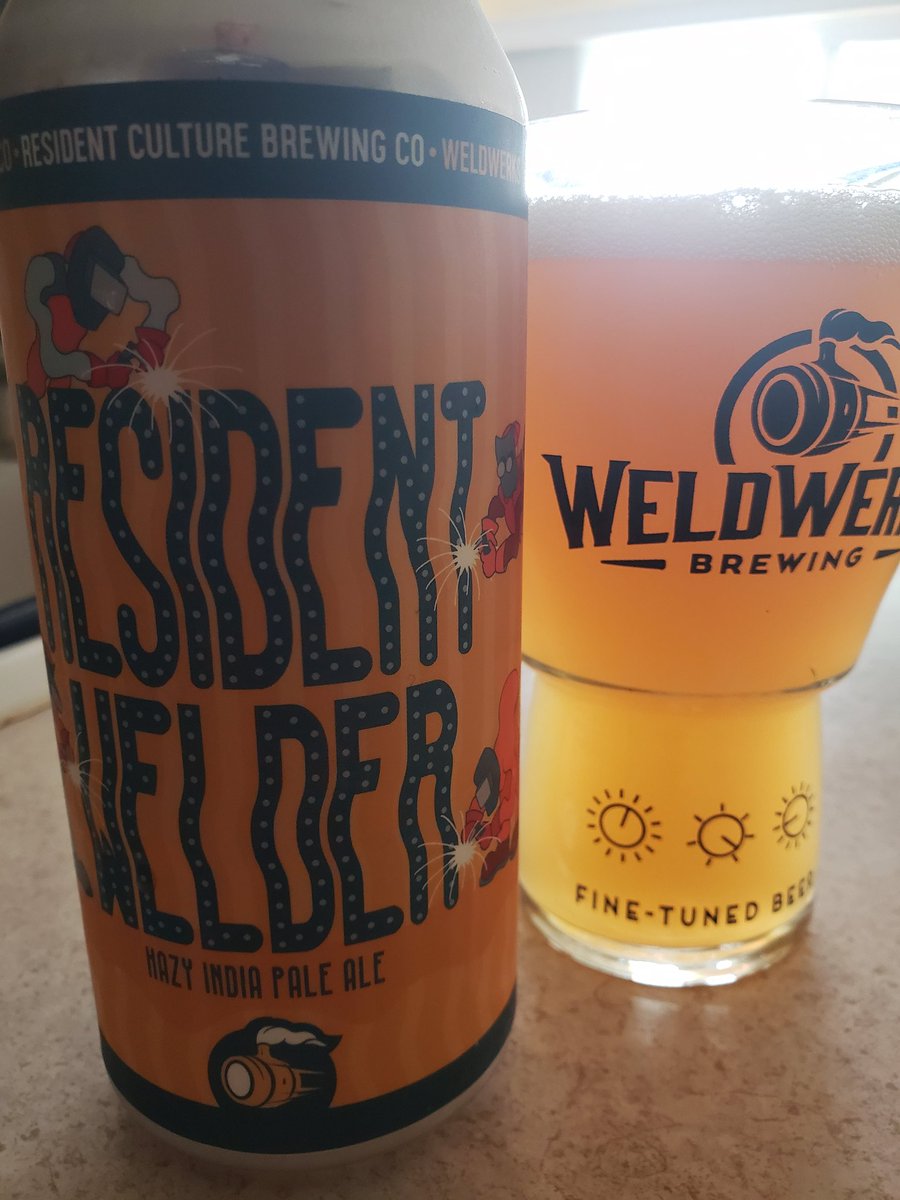 aWISLGuy's tweet image. #ProperGlassware @WeldWerksBrewCo Lovely fresh citrusy hazy! Thanks @TallBro