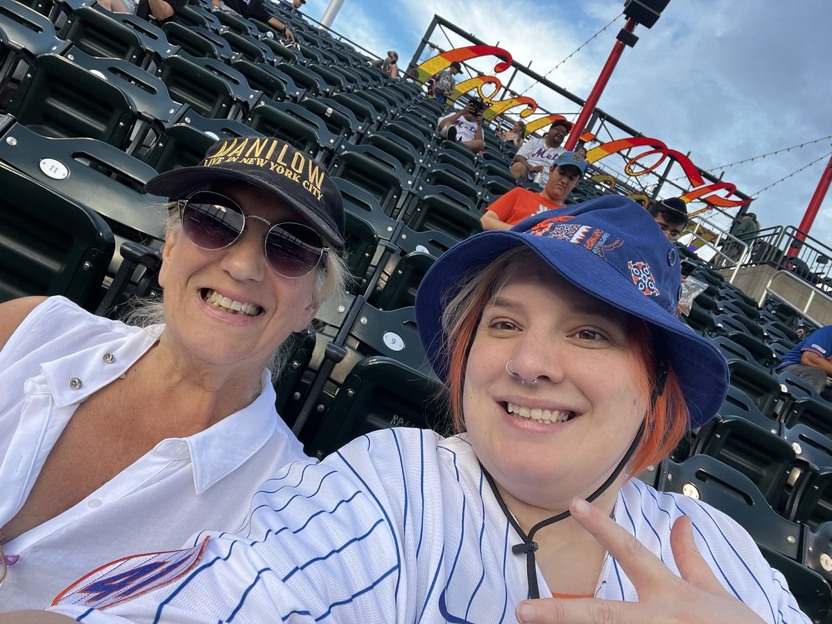 LokiofGallifrey's tweet image. Here for our @Mets #metspregame