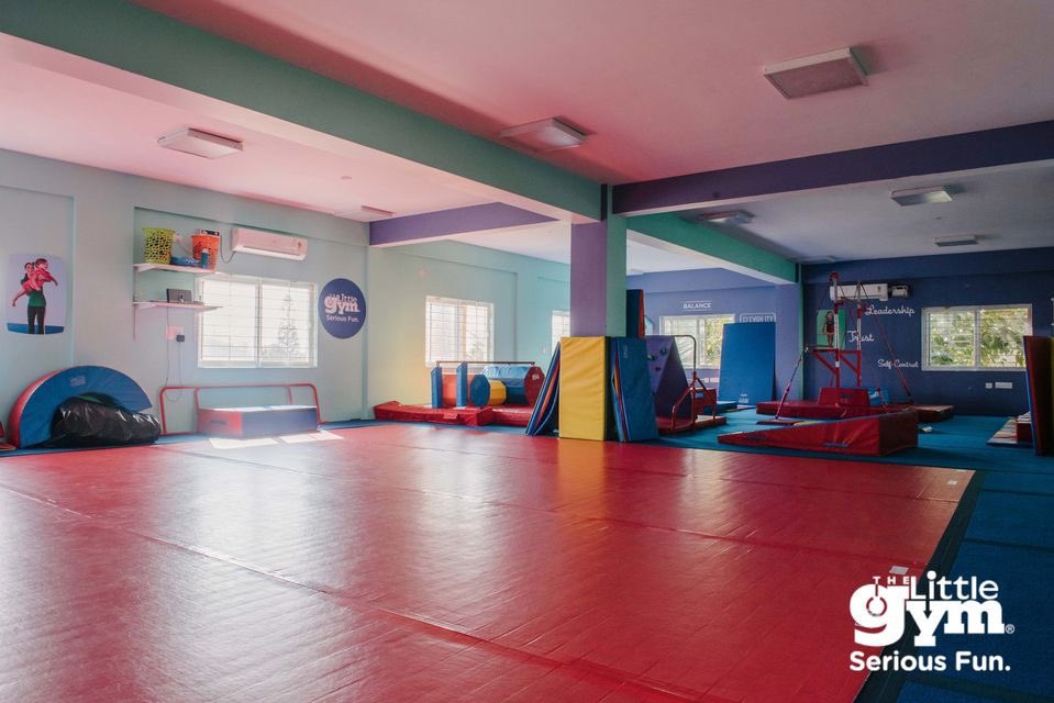 TLG_India's tweet photo. Designed for kids and families alike, our spaces are bright, clean, and encourage Serious Fun.

Check out one of our The Little Gym locations and learn more about our process to bringing one of these spaces to your community today: https://t.co/udMDp4tWoB