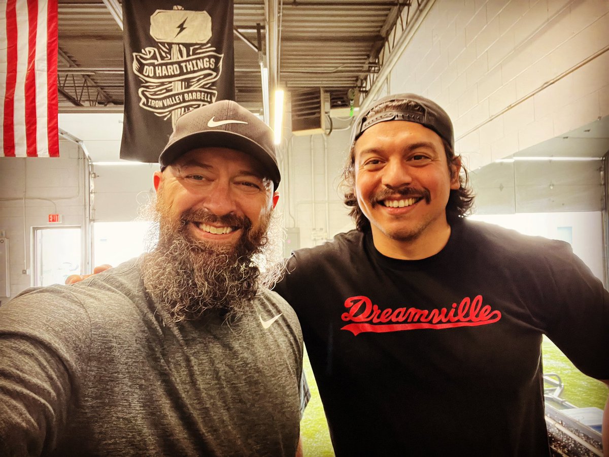 MRNEWTON210's tweet photo. 2 months ago, I made the decision that I was tired of going through the motions in the gym. I’d been in a funk since my mom passed. So I Started going to @ironvalleybarbell and working out with a trainer @_josedperez_ he has been pushing me to the limit. it’s been great!! https://t.co/cWEY1oO8ru