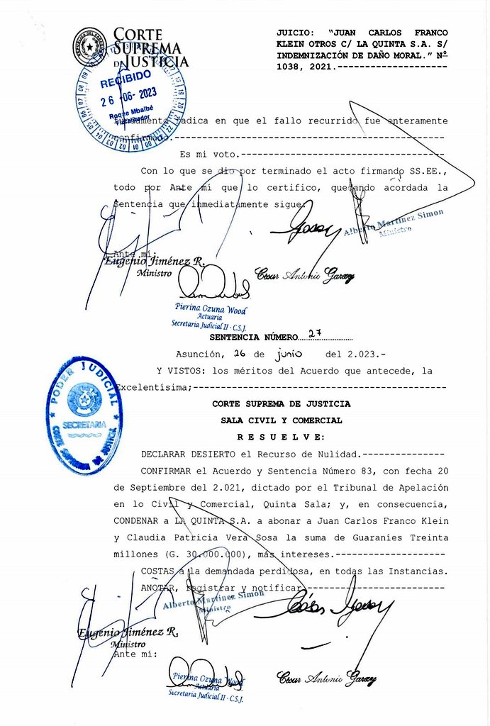 Raulramirezpy's tweet photo. 🔹️La Sala Civil de la Corte ratificó la sentencia que dispuso que una veterinaria debe pagar la suma de G 30 millones por la muerte por negligencia de una mascota. Fue llevada para la limpieza de sarros y baño en abril del 2012, pero luego les informaron que el animal murió. https://t.co/cJJCVciPnj