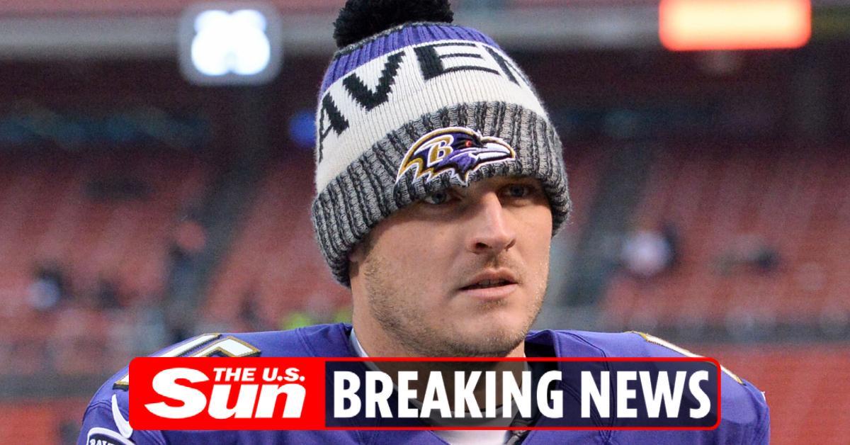 The US Sun on Twitter "BREAKING Former NFL quarterback dies aged 35