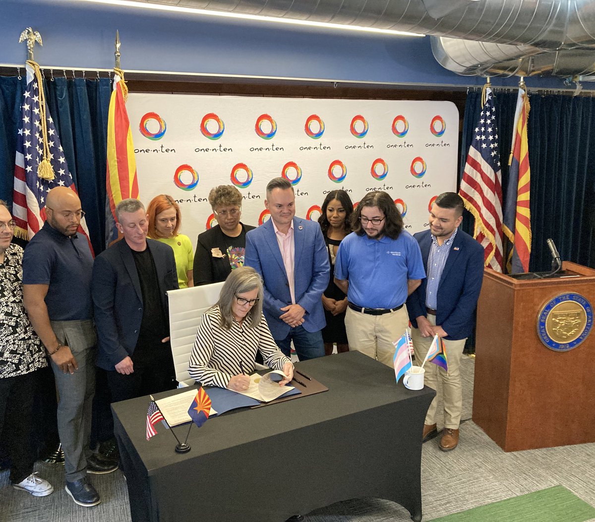 New: <a href="/GovernorHobbs/">Governor Katie Hobbs</a> signs two executive orders to aid LGBTQ+ state employees and end state role in discredited “conversion therapy.” azcentral.com/story/news/pol… via <a href="/azcentral/">azcentral</a>