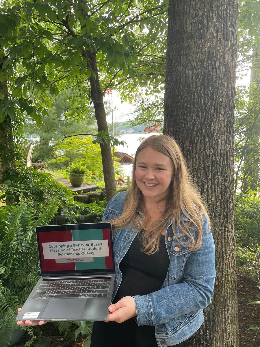 Amanda Davis tweet media