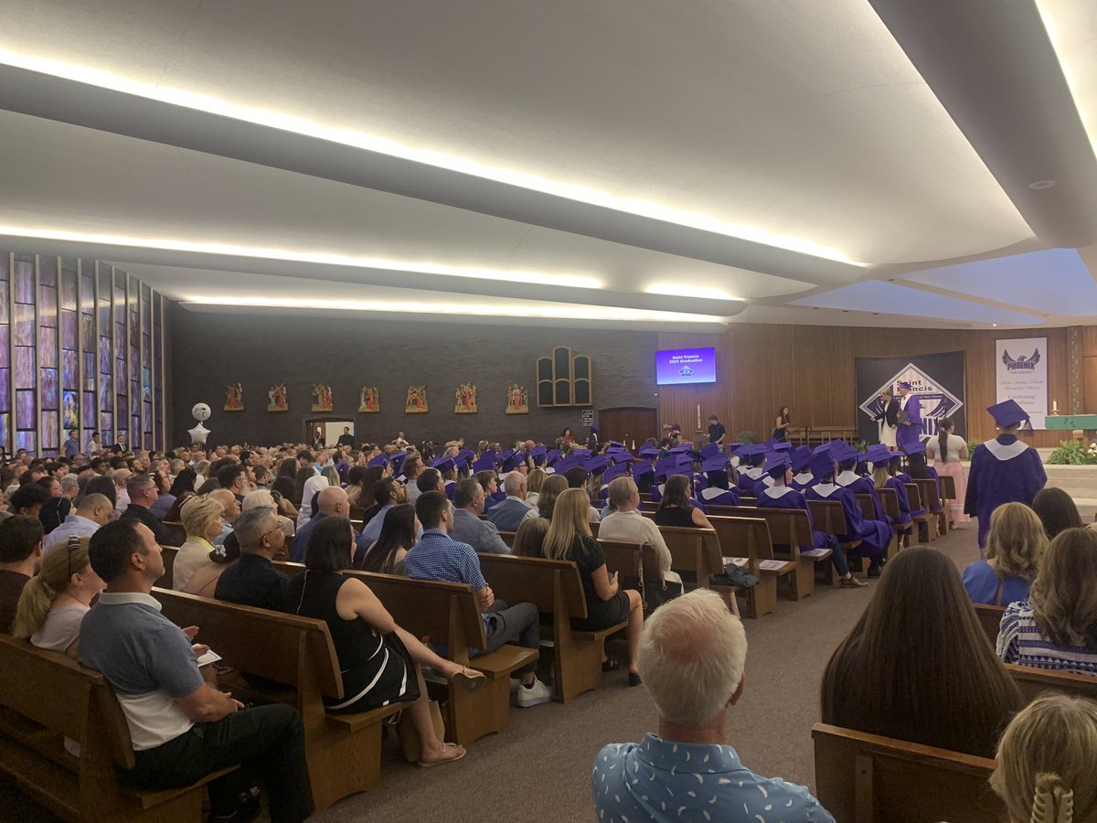 Grad 2023: Congratulations to all the grads. 👏