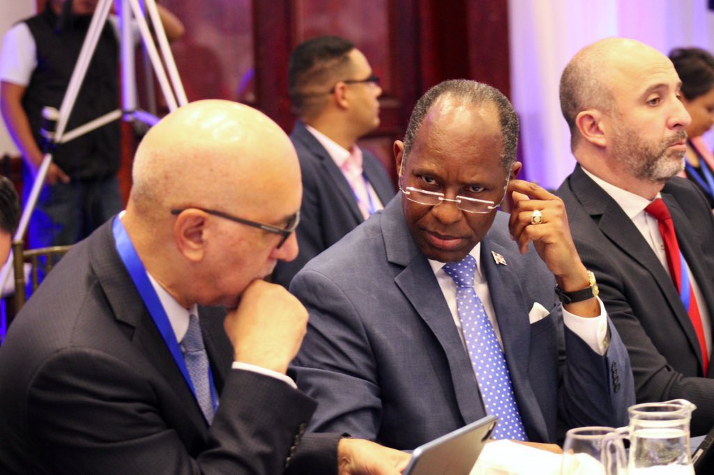 Felicitamos al ministro de Turismo de República Dominicana, <a href="/DavidColladoM/">David Collado</a> y a su representante viceministro de Turismo <a href="/carlospeguero15/">Carlos Peguero</a>, por su designación como Presidente de la Comisión Regional para las Américas de la <a href="/UNWTO/">UN Tourism</a> para el período 2023-2025. 

<a href="/NicolasMaduro/">Nicolás Maduro</a>