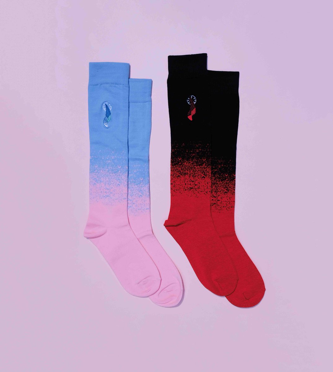 「 angel and demon socks  」|meyo 🌸 artcade #70のイラスト