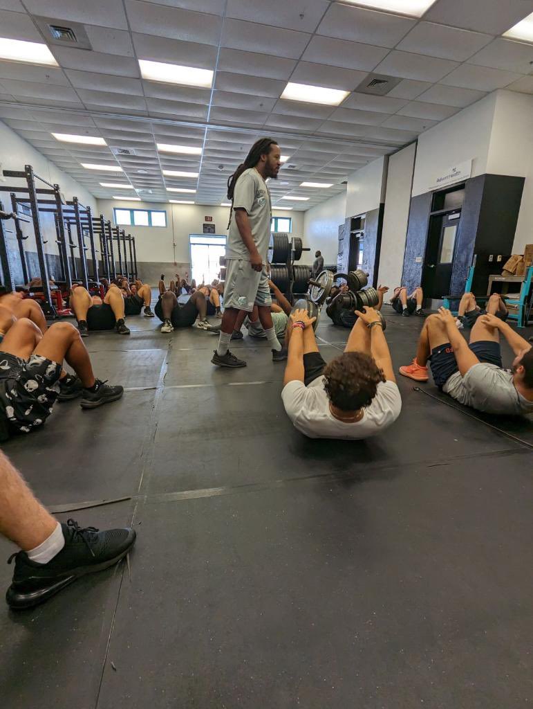 BROTHERHOOD 💯 

<a href="/CoachSquatty/">Coach Bell</a> <a href="/CoachRod_219/">CoachSaul</a> <a href="/CenFLAPreps/">Central Florida Preps</a>