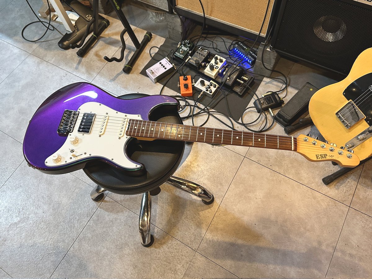 luckynaong's tweet photo. ESP SNAPPER 픽업 교체!
기타가 너무 예쁘고 소리가 내 취향이되었다
#espguitars
#espsnapper https://t.co/qjKJIsy9mb