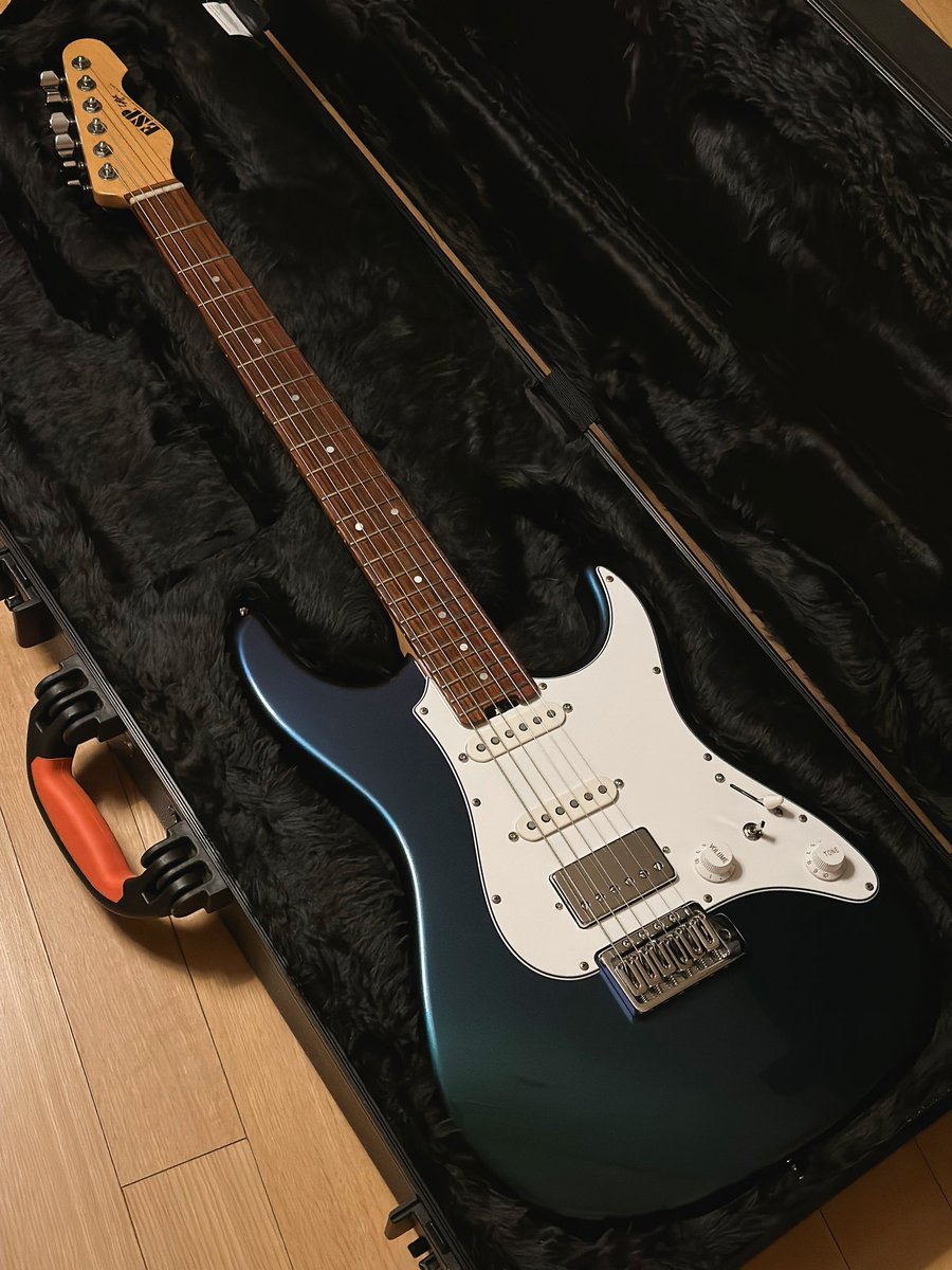 luckynaong's tweet photo. ESP SNAPPER 픽업 교체!
기타가 너무 예쁘고 소리가 내 취향이되었다
#espguitars
#espsnapper https://t.co/qjKJIsy9mb