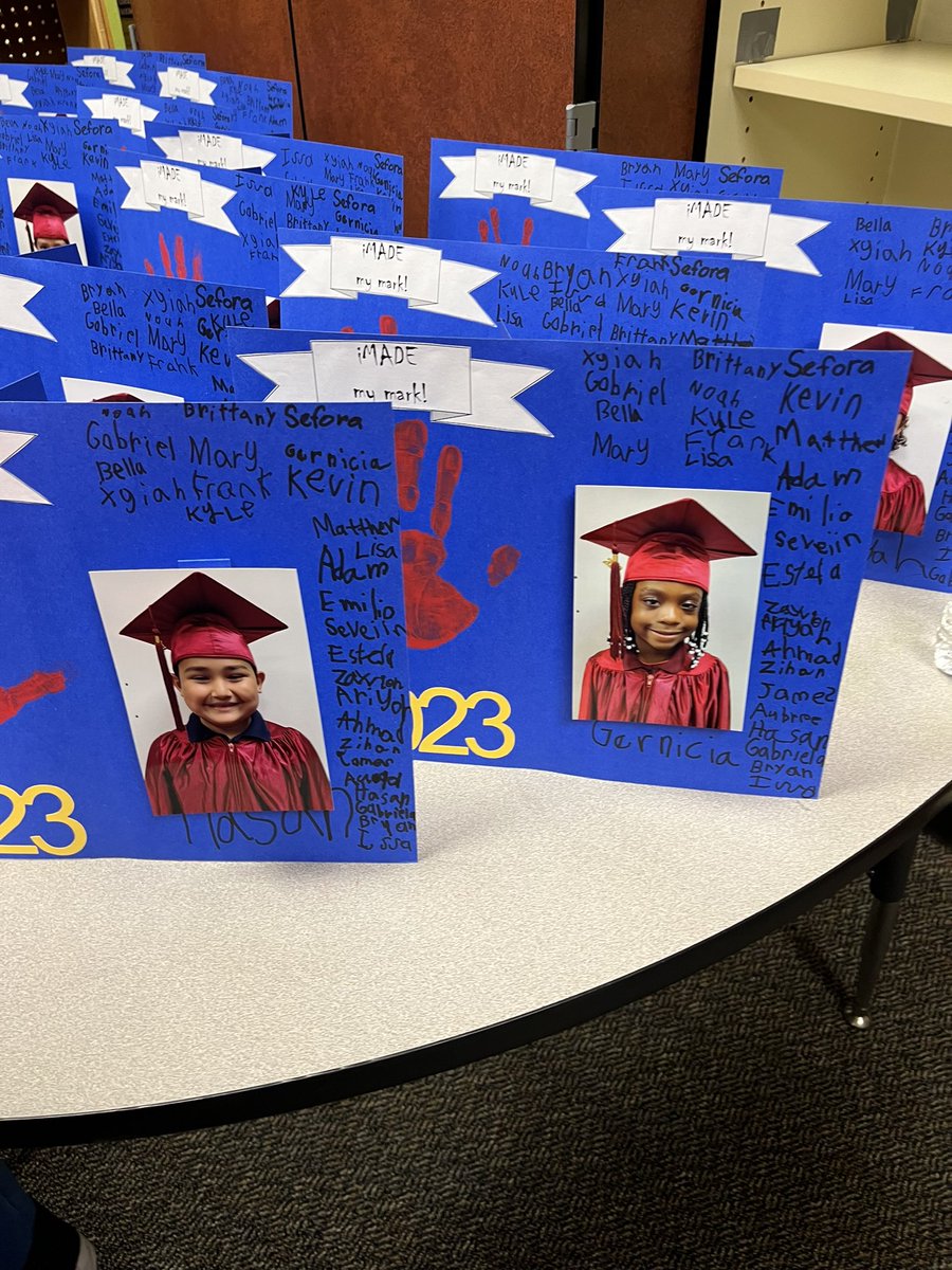 MatturroMEd's tweet photo. Some sweet momentos from Ms. Nguyen to her kinder kiddos for Celebration!! @ajbushelem #ReadyforFirstGrade https://t.co/fQDIroCOyX