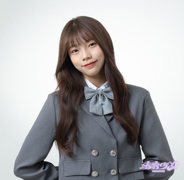 FzqnufUWYAIHcfz?format=jpg&name=900x900