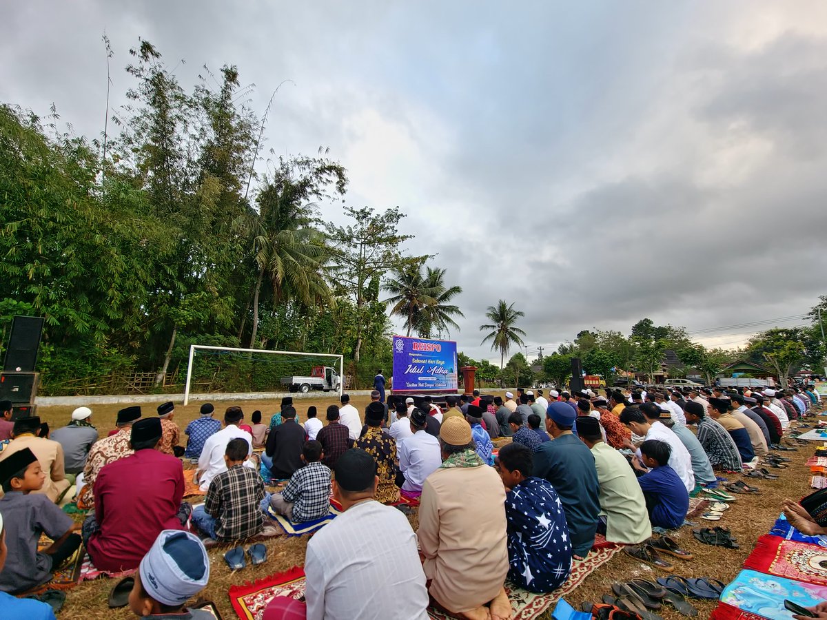 DesaPonjong's tweet photo. Selamat Hari Raya Idul Adha 1444H
10 Dzulhijah
#ponjong #reispo #gunungkidul #EidUlAdha2023 #EidMubarak #EidAlAdha #EidAlAdhaMubarak https://t.co/h9o91GpvLG