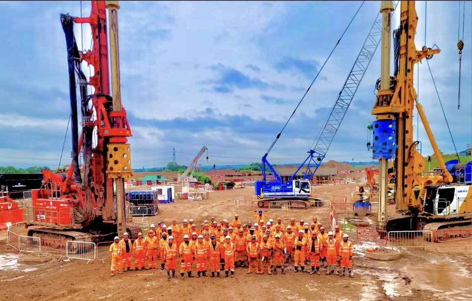 Well done to the SB3 team who did an astonishing job installing 76 secant piles 1300 dia down to 30m depth - in 21days.