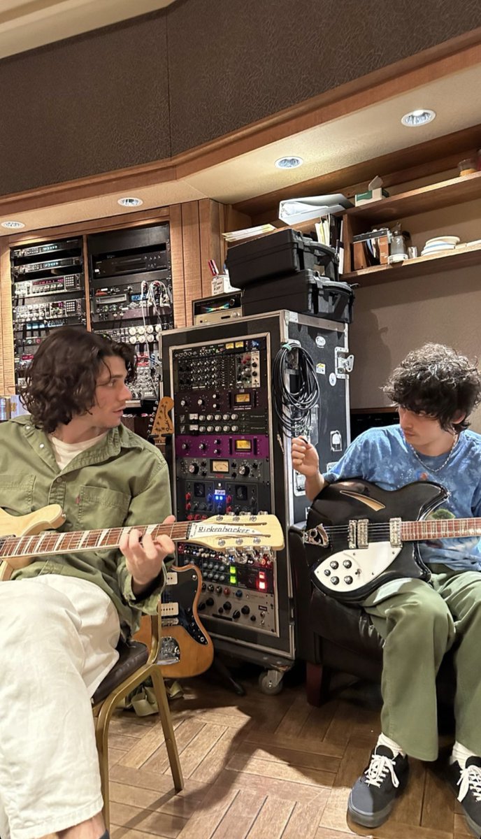 myecstasys's tweet image. the world stands still in its place whenever wallows is in the studio