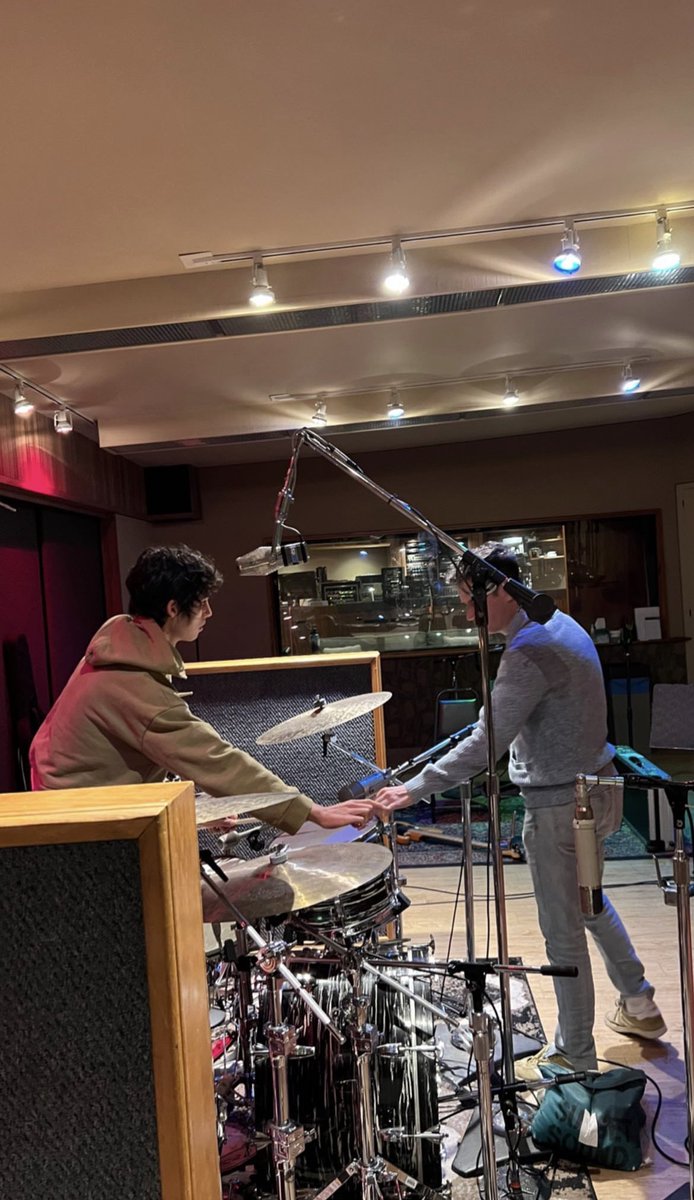 myecstasys's tweet image. the world stands still in its place whenever wallows is in the studio