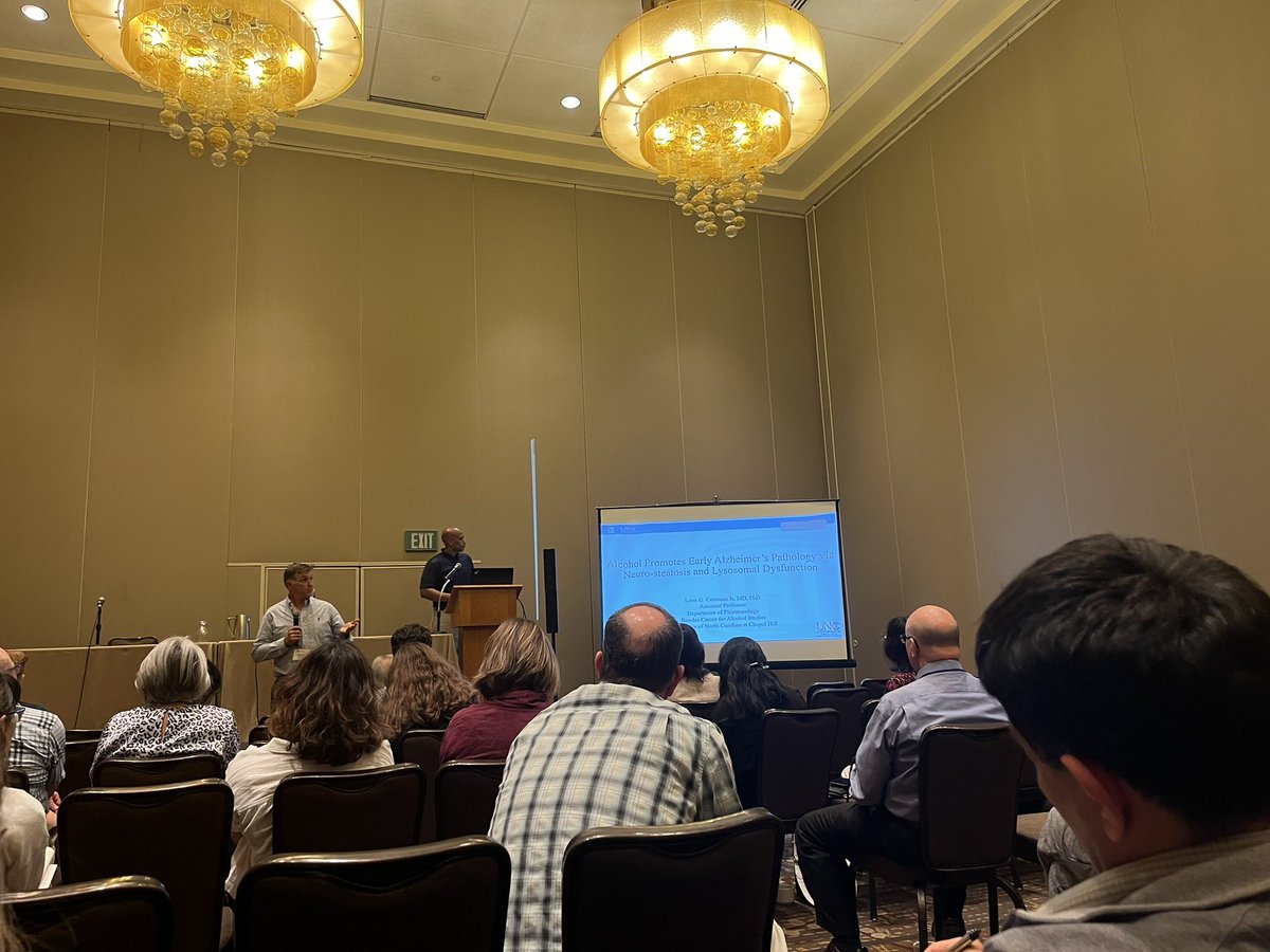 With <a href="/BTRC_brainbank/">NSW Brain Tissue Resource Centre</a> and Leon Coleman and his intriguing Protein X reducing Amyloid in 3xTgAD mice
<a href="/RSAposts/">RSoA</a> #RSA2023  <a href="/CPC_usyd/">Charles Perkins Centre</a>