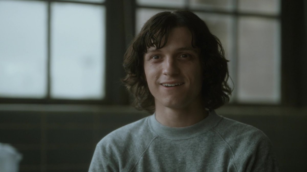 tomhollandorg's tweet photo. Totally Tom Holland - The Crowded Room: 1.05 'Savior' Screen Captures - https://t.co/ZKVSoXl6jD #TheCrowdedRoom https://t.co/kuY9EmArRq