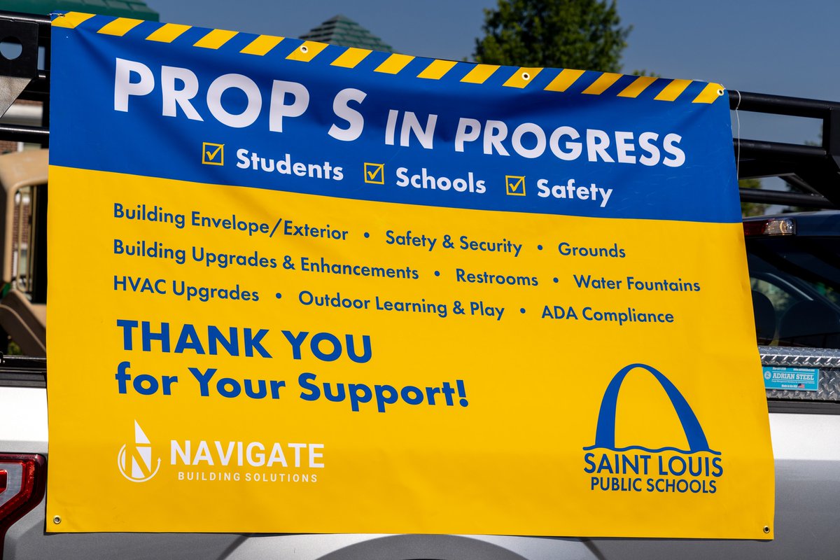 SLPS_INFO's tweet image. And we&apos;re off! Today&apos;s groundbreaking at Columbia Elementary signaled the beginning of the end for miles of lead-based chain link fencing across 21 SLPS sites. Learn more about the fence replacement project at slps.org/fence.