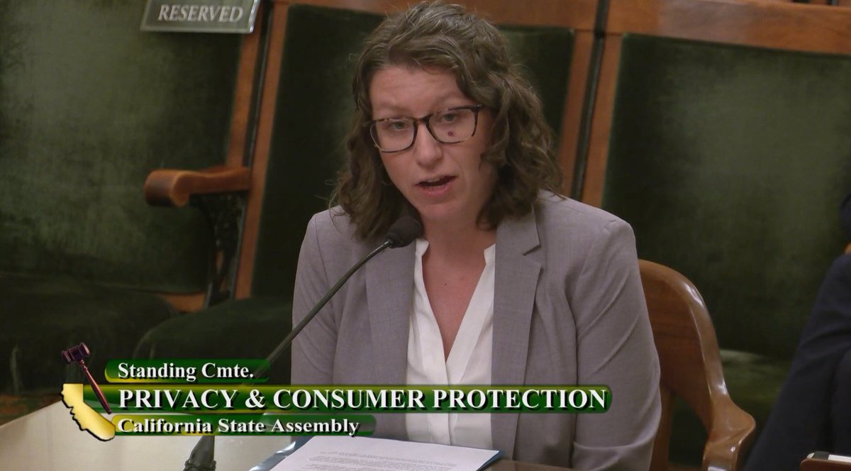 .@JennEngstrom and @Liz_iFixit testifying today in the #CALeg on how #RightToRepair would help reduce e-waste, protect consumers, and help small repair businesses. #SB244