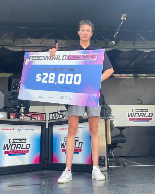 Your #NHL23 World Champion 🏆

Congrats to <a href="/Josx10_/">Jos</a> on the W 🎮 #NHL23WC