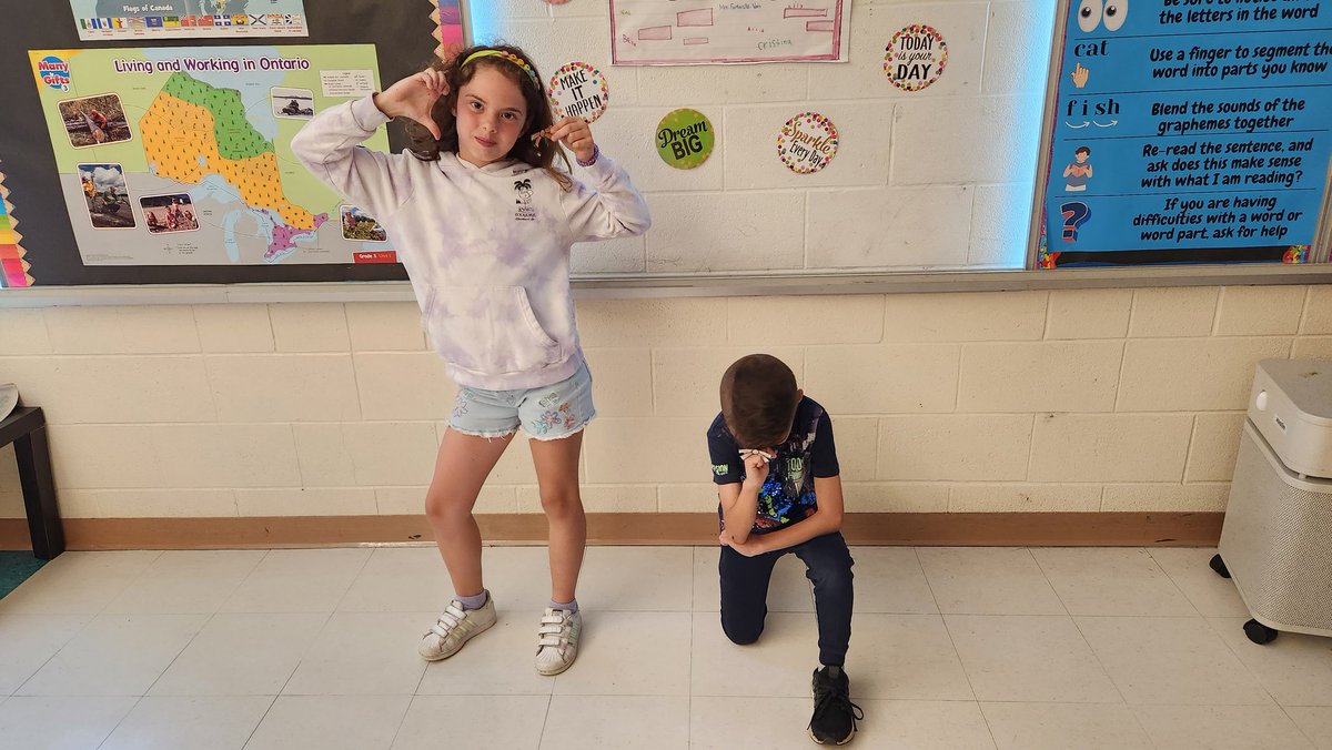 MFontanillaVan's tweet photo. So proud of my class for all the amazing reading and Reading Karate belts earned this year! 🙌 There were even some students who worked through the bonus belts and made it to reading 200 books - way to go! 📚 @StBrigidHCDSB https://t.co/kreLeqTL23