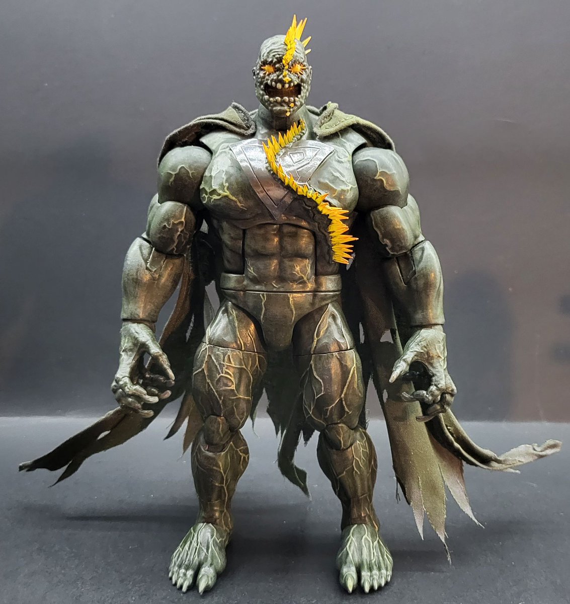 CollectorExpres's tweet photo. I finished up another #Ultraverse custom Primevil.
#MARVELLEGENDS #thisweekincustoms #malibucomics #ultraforce #customactionfigures #Hasbro #marvellegendscustom #custommarvellegends #ACTIONFIGURES https://t.co/KM2BfqUxIy
