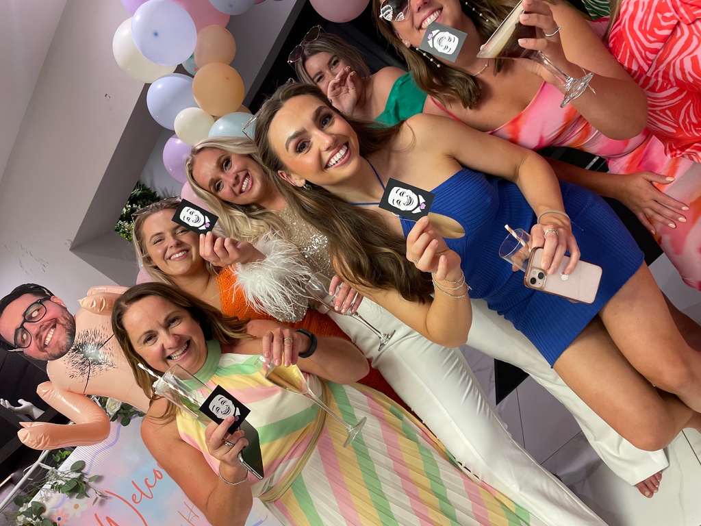 Unlike other providers we do not prioritise being the cheapest, instead we prioritise being the BEST.

So when you're deciding who's going to make cocktails at your party, choose who's going to add the most VALUE to your big day.

#houseparty #hendo #ukevent