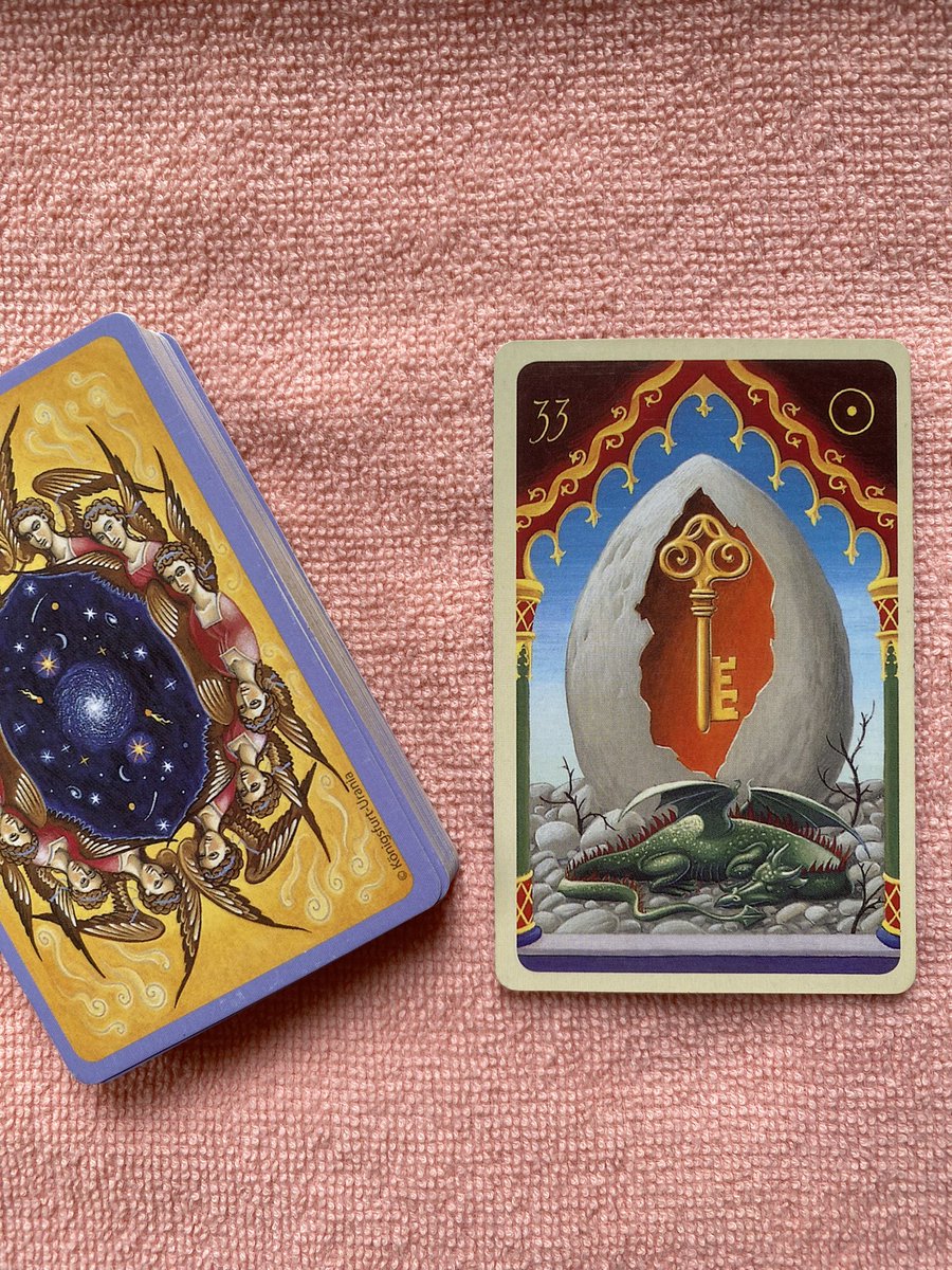 ✨鍵✨

思ってもみない出来事がおこる兆し
そんな出来事に身を任せてみては
今まで見えなかった自分の気持ちに気づくかも
今日も素敵な1日でありますように。。
#ルノルマンカード　#占い　#鑑定