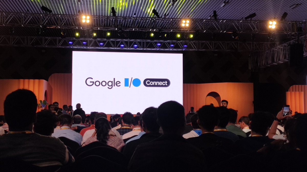 Here today at #GoogleIOConnect ❤️