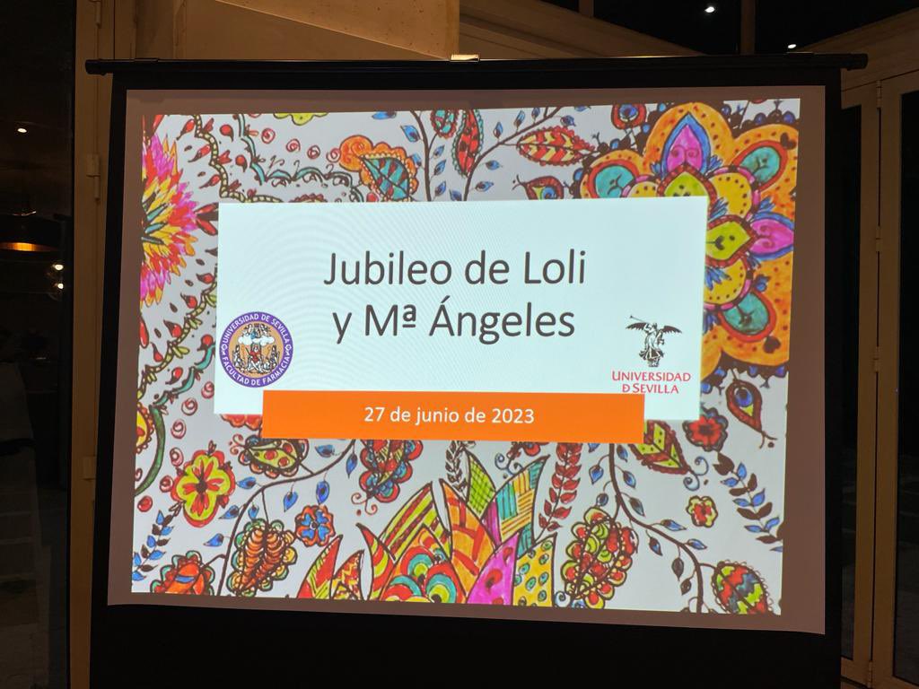 Calurosa celebración para nuestras queridas compañeras. Os vamos a echar de menos el próximo curso en <a href="/fafarsevilla/">Facultad Farmacia US</a> Muchas gracias por tanto