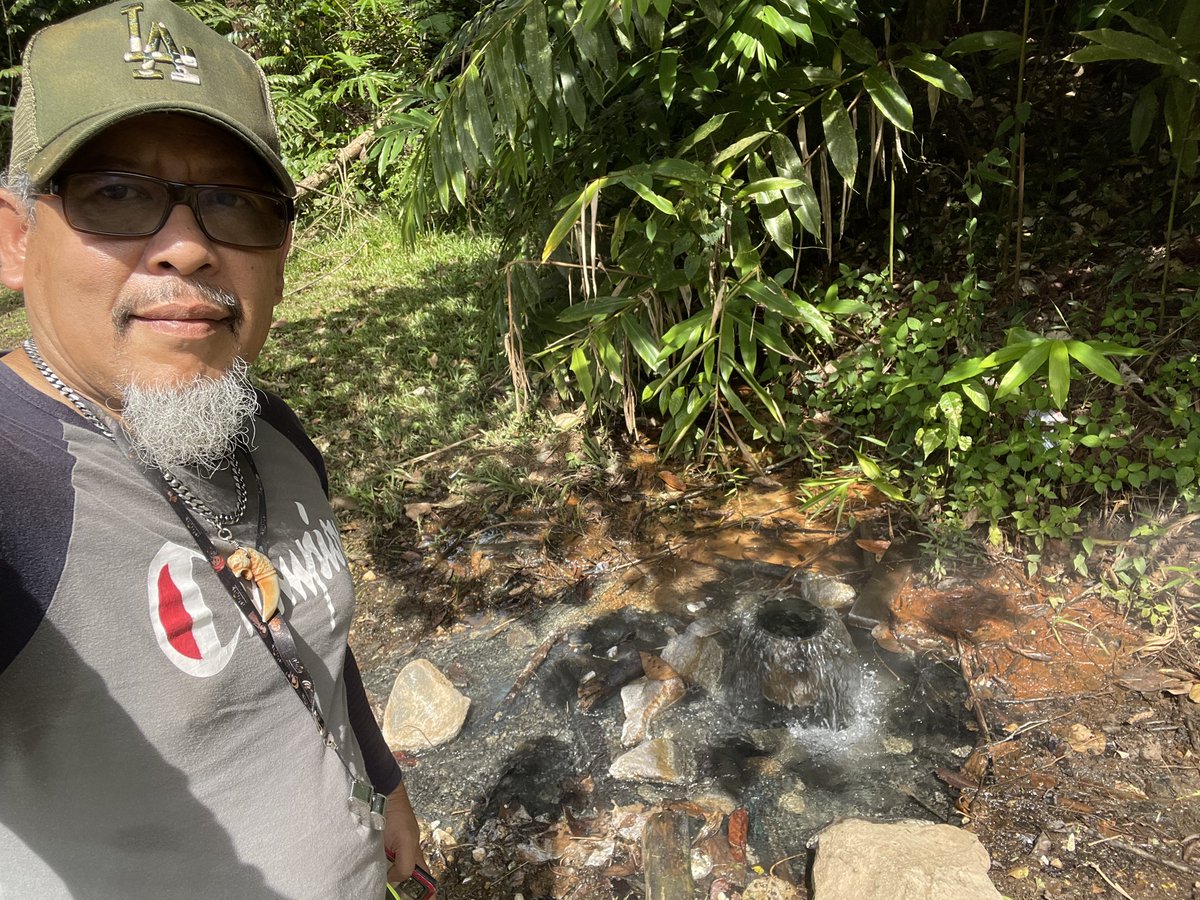GerakDarma's tweet photo. A must-visit for nature lovers and geologists.
#gerakdarma #gerakdarmasdnbhd #gerakdarmateam #traveler #adventure #geology #lovewhatido #travel #exploration #explore #seetheworld #lojing #guamusang #kelantan #malaysia #hotspring #kolamairpanasber #berhotspring #airpanas #nature https://t.co/e33akY2vHP