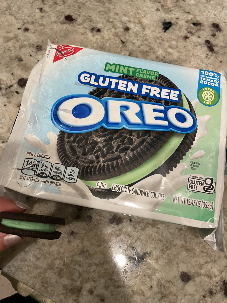 @Oreo these are just like a thin mint! Gluten free has never tasted so good #glutenfreeoreo