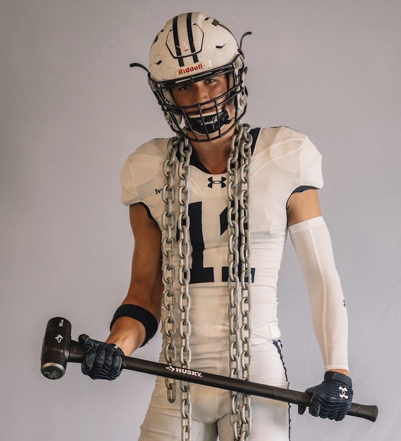 After an amazing camp I’m proud to say I have received an offer from Yale‼️ Thank you <a href="/CoachJanecek/">Tim Janecek</a> for helping me get some DE work‼️ <a href="/CoachRenoYale/">Tony Reno</a> <a href="/AlexKurtzYale/">Alex Kurtz</a> <a href="/CoachGZimmerman/">Galen Zimmerman</a> <a href="/delossae17/">Eric De Los Santos</a>