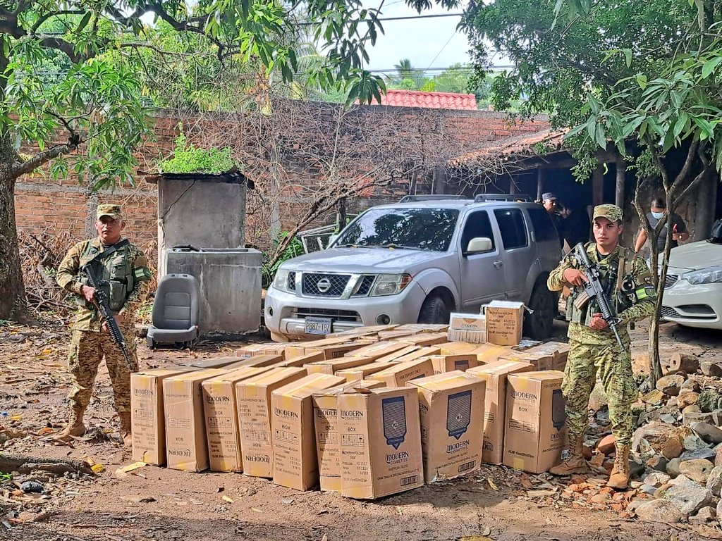 FUERZA ARMADA tweet media