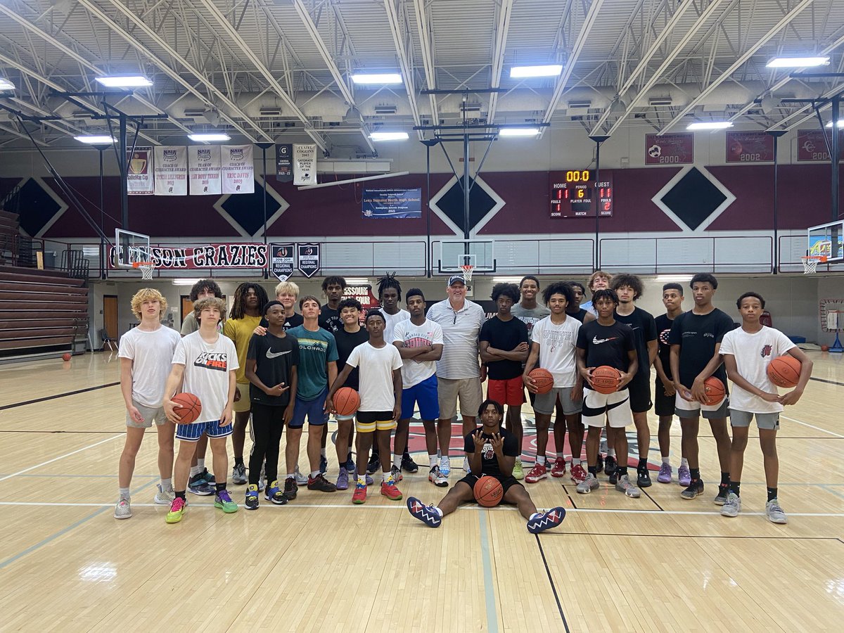 Special thanks to Coach Kent Thomas( The Shot Doctor) for working with our kids on Shooting!@KentThomas7 
#ShotDoctorClinic
#GoBroncos
#TheDifference