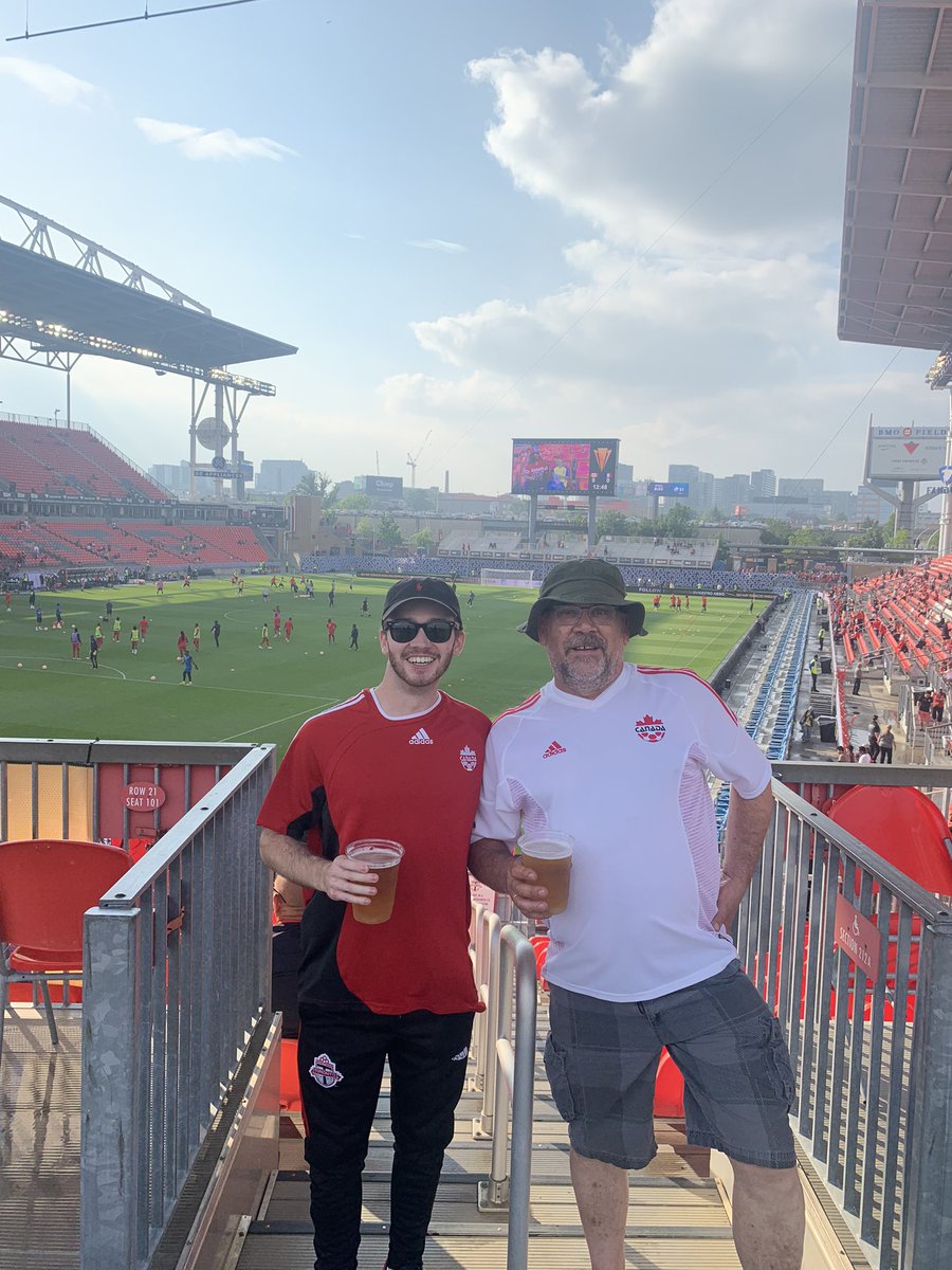 #canmnt had an unbelievable time w my dad. Pints were flowing, very cool experience watching my dad (an immigrant) root the lads to hard. Was a shocking finish though. But none the less, a memory i will never forget. Had a blast. Cheers everyone. Go canada 🇨🇦👍🏻