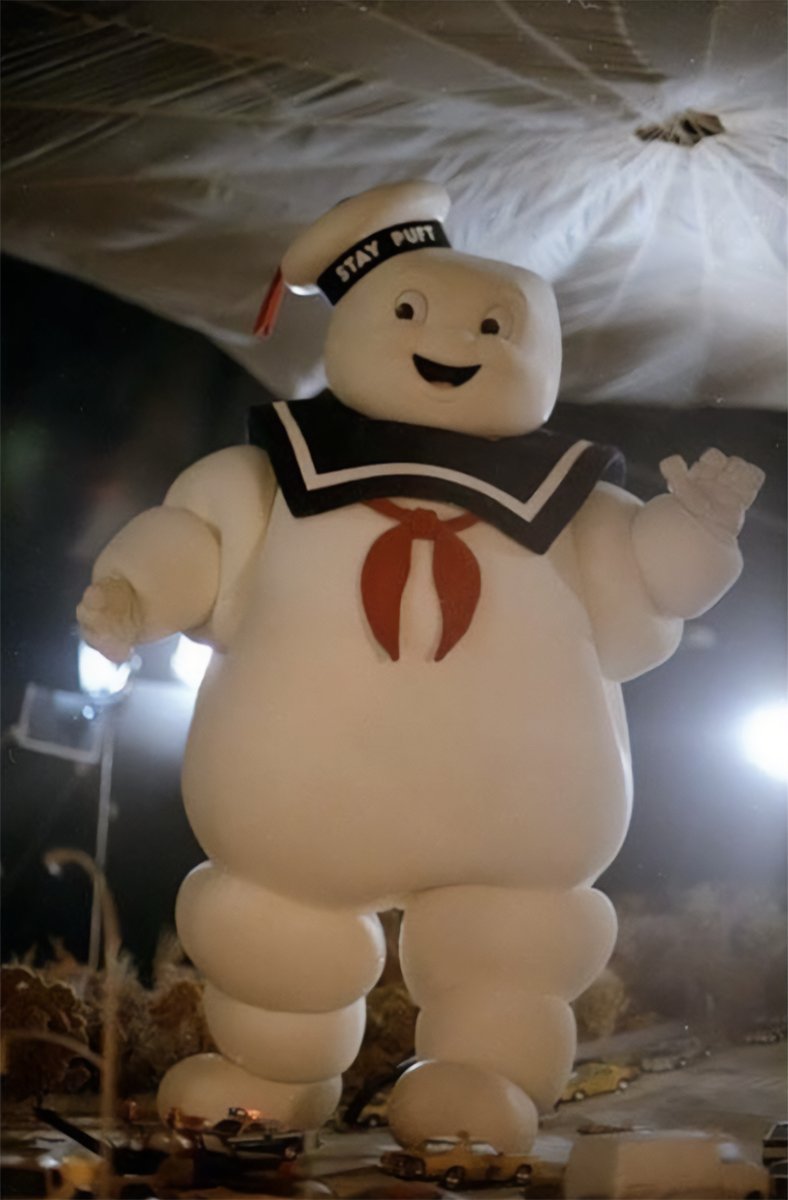 Ghostbusters News on Twitter "The Stay Puft Marshmallow Man on the set