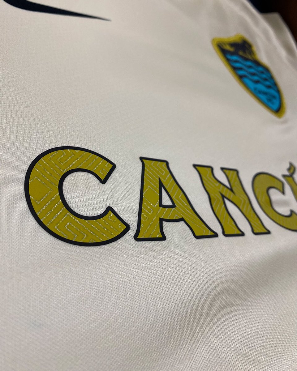 cancun_fc's tweet photo. El color arena representa nuestra playa y templos mayas.  Nuestro logo simboliza la grandeza de una ciudad.

Los detalles al costado inspirados por las pirámides mayas con diseños geométricos, resaltan nuestra historia.

#ParaTodos #ModernTemple #CancunFC #LigaExpansion https://t.co/bxm0a1oVDA