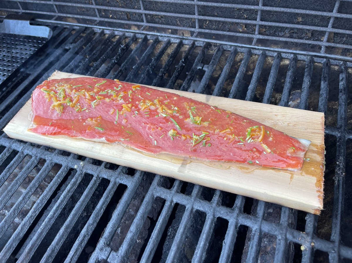 Fresh salmon in whiskey marmalade brine cooked on cedar blank!
Good times celebrating with family! 🍻