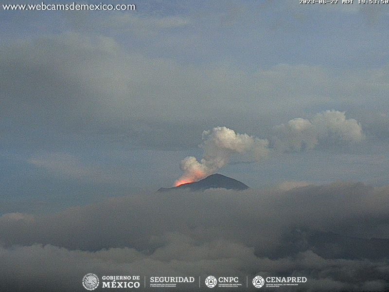 Popocatepetl_MX's tweet photo. 👀 https://t.co/x9mYCRjd1G